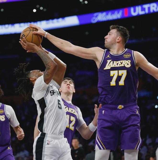 东契奇联手斯玛特领跑联盟抢断榜 离MVP还有多远