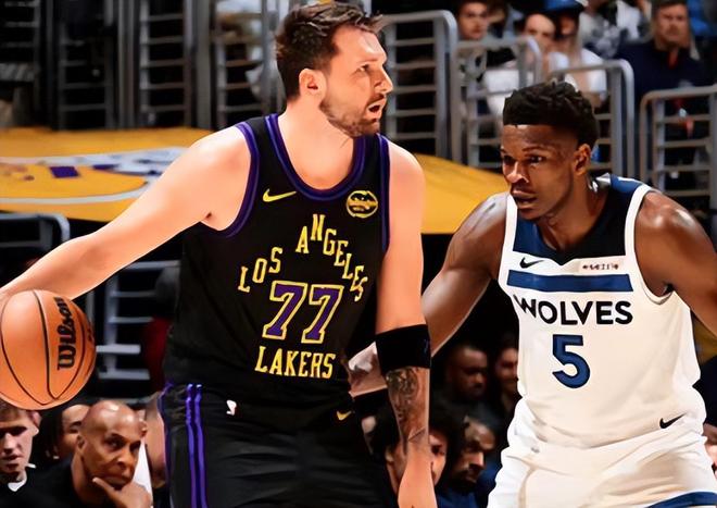 湖人三连胜升至西部第四 勇士三连败国王逆转步