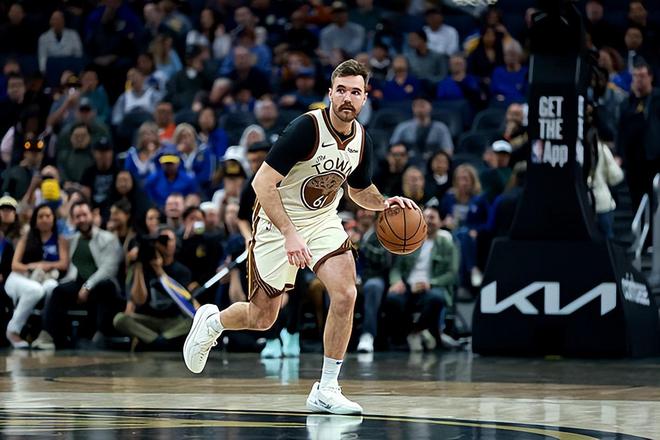 爵士力克勇士迎两连胜 斯潘塞低迷成败关键