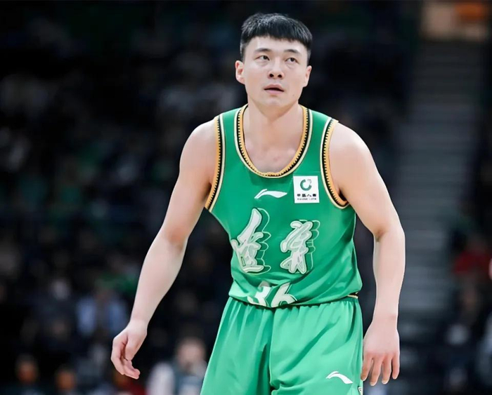 浙江队逆转辽宁队取四连胜 三大国产后卫三分球
